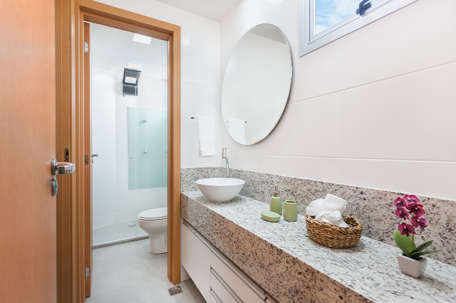 Banho Semi-suíte Apartamento Decorado 02